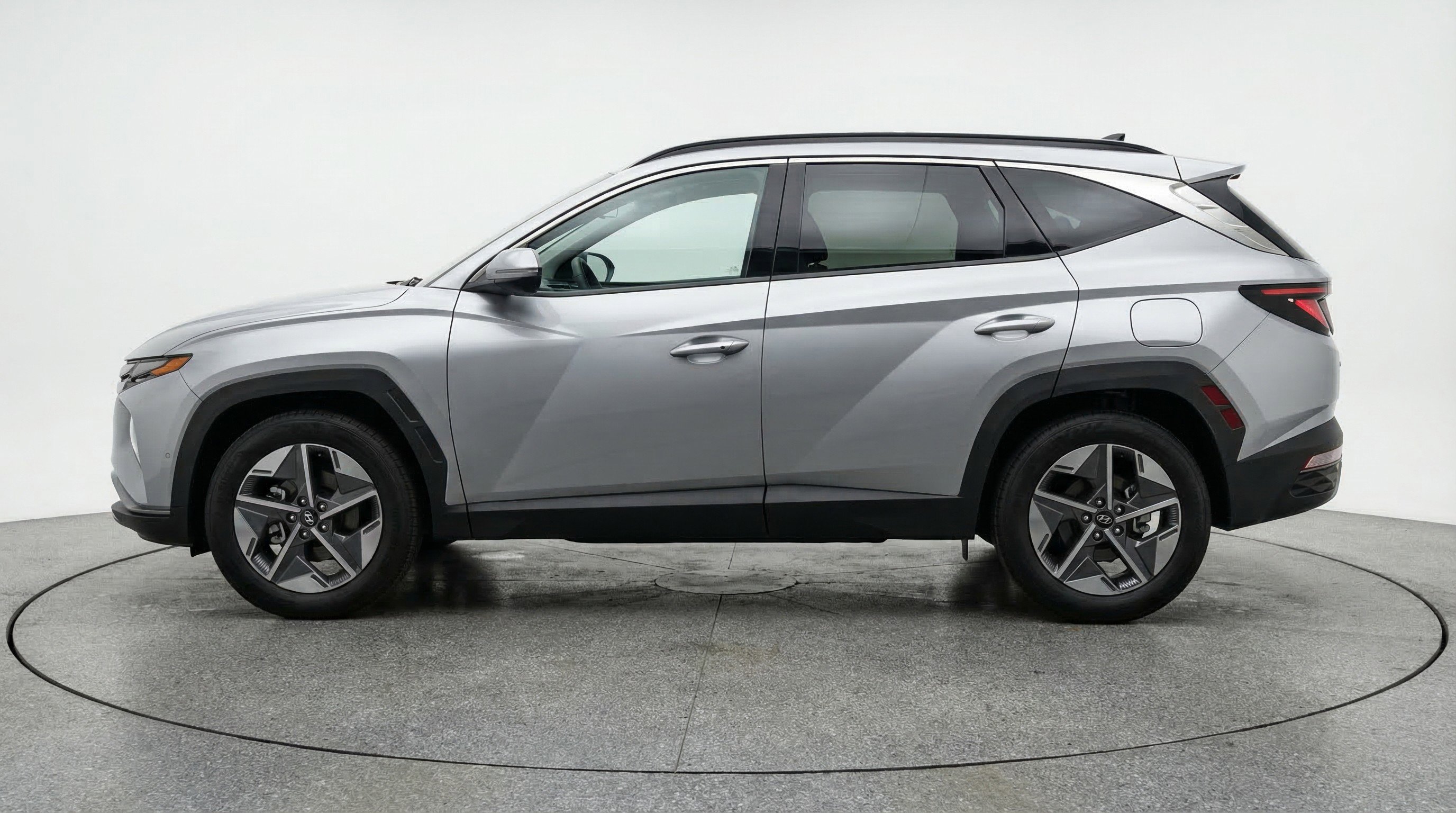 Used 2025 Hyundai Tucson SEL AWD/4WD image 5