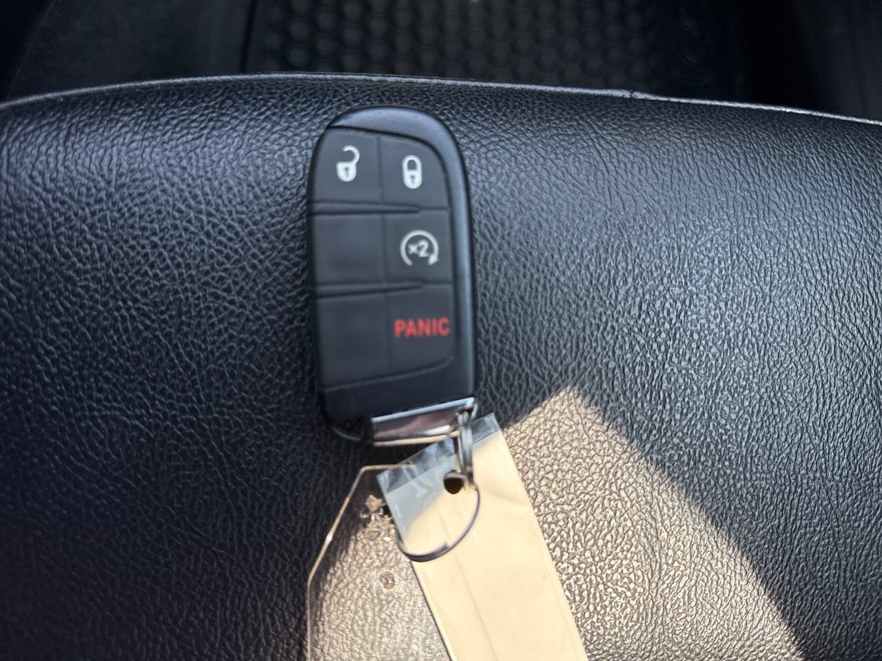 Used 2022 Jeep Compass Trailhawk w/ Trailhawk Convenience Group AWD/4WD image 22