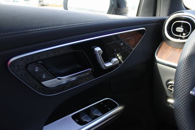 New 2026 Mercedes-Benz GLC 300 4MATIC image 22