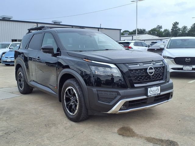 Used 2024 Nissan Pathfinder Rock Creek AWD/4WD image 3