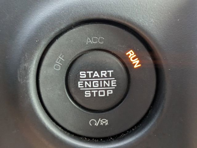 Used 2021 Jeep Wrangler Unlimited Sahara AWD/4WD image 31