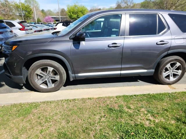 Used 2023 Honda Pilot EX-L image 5