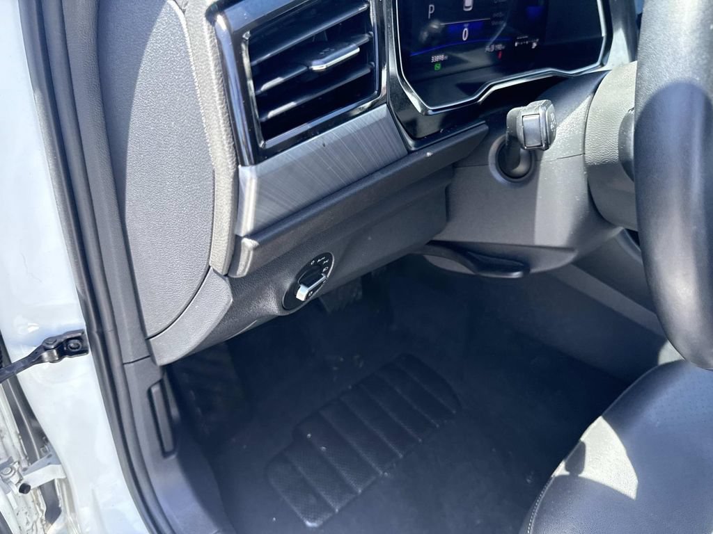 Used 2023 Volkswagen Jetta SE FWD image 21