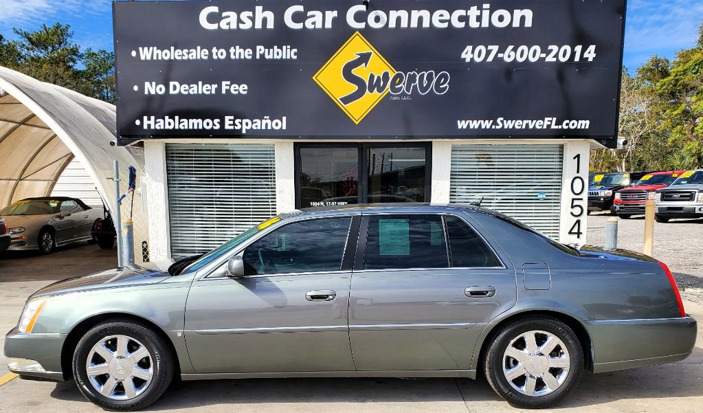 Used 2006 Cadillac DTS w/ Trunk Convenience Package image 9