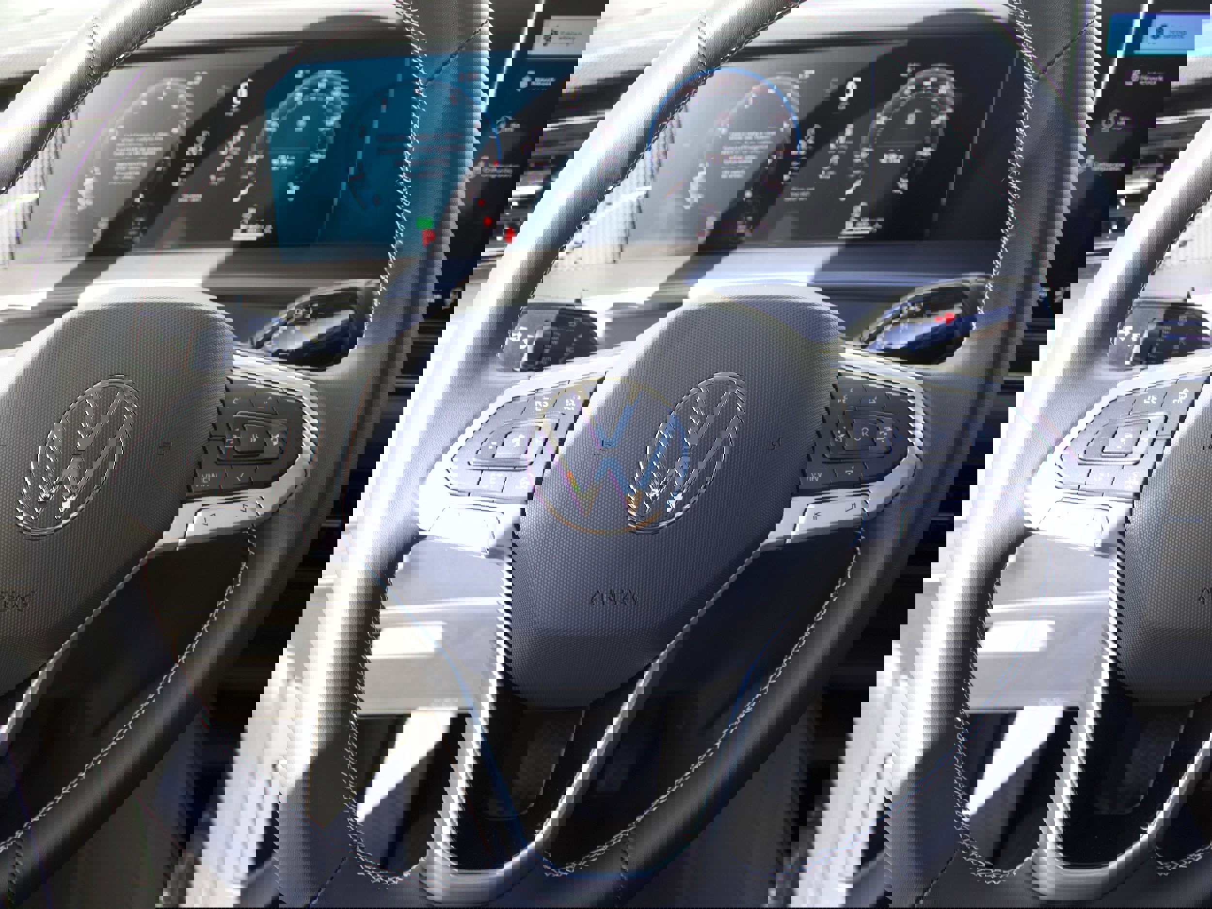 New 2026 Volkswagen Tiguan SE image 16