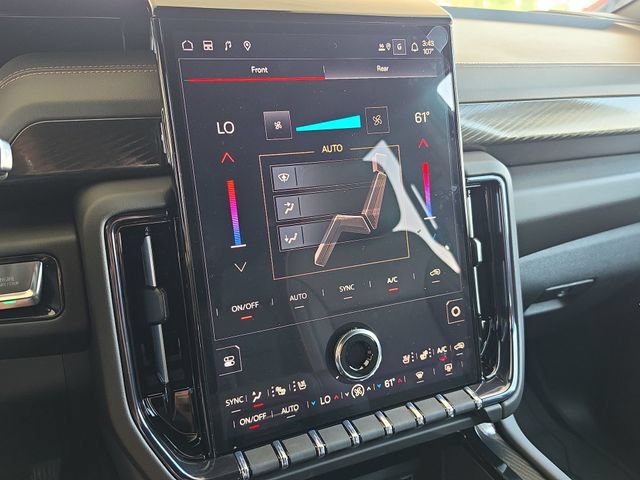 New 2026 GMC Yukon XL AT4 w/ AT4 Premium Package AWD/4WD image 27
