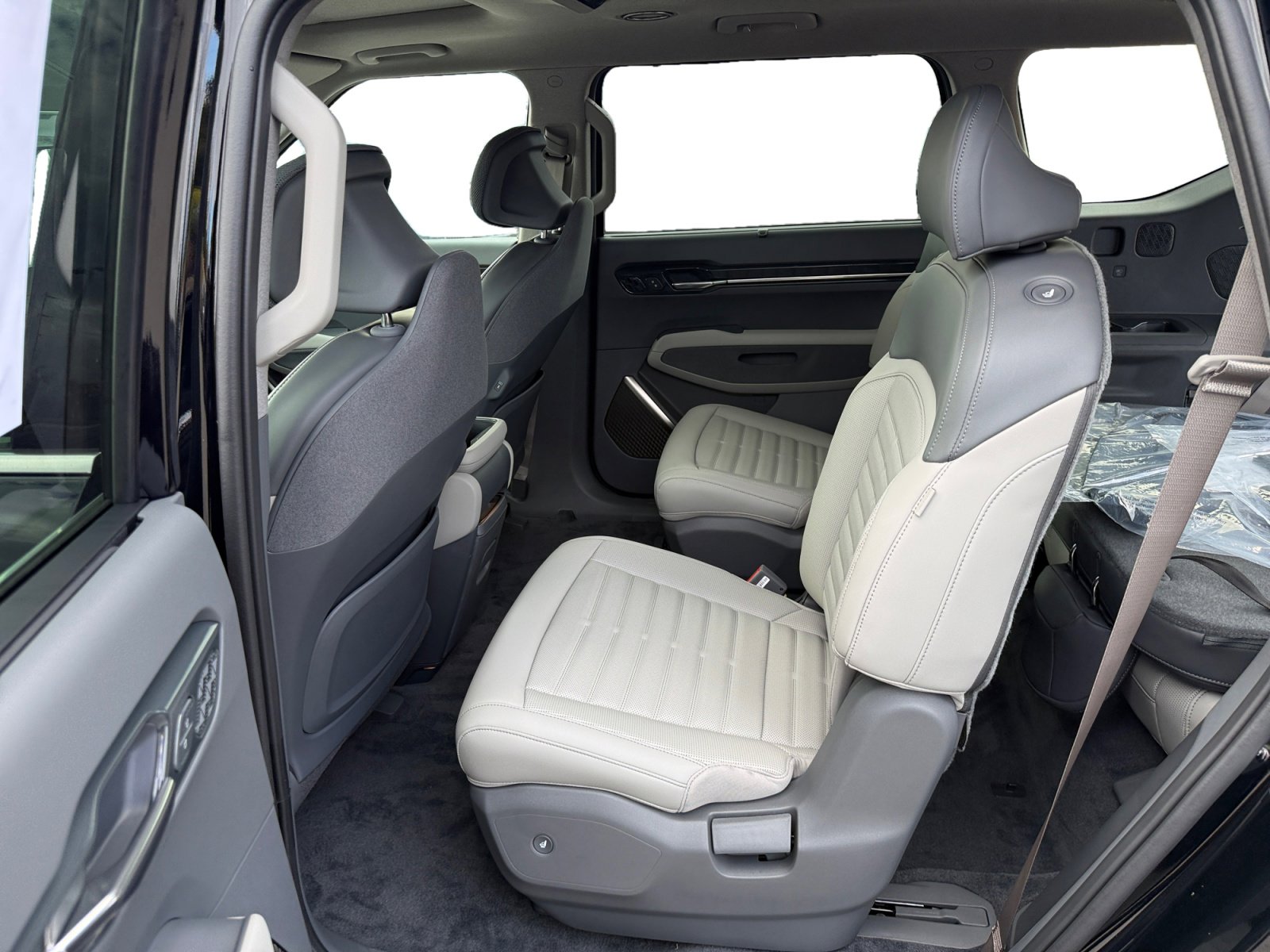 New 2026 Kia EV9 Land image 16