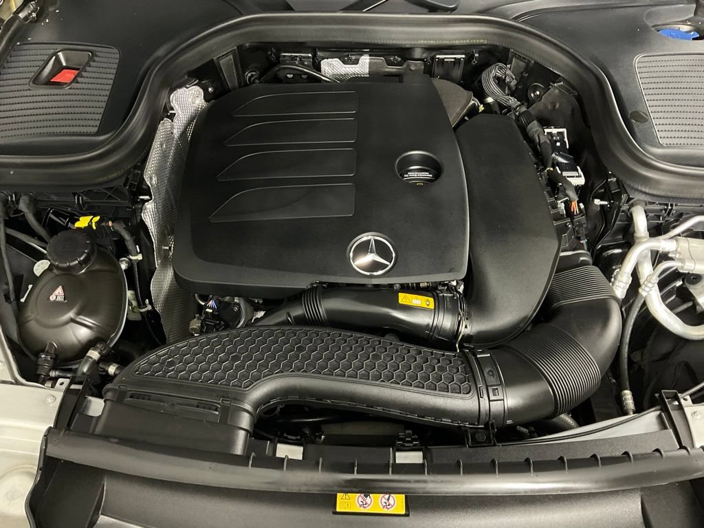 Used 2022 Mercedes-Benz GLC 300 image 9