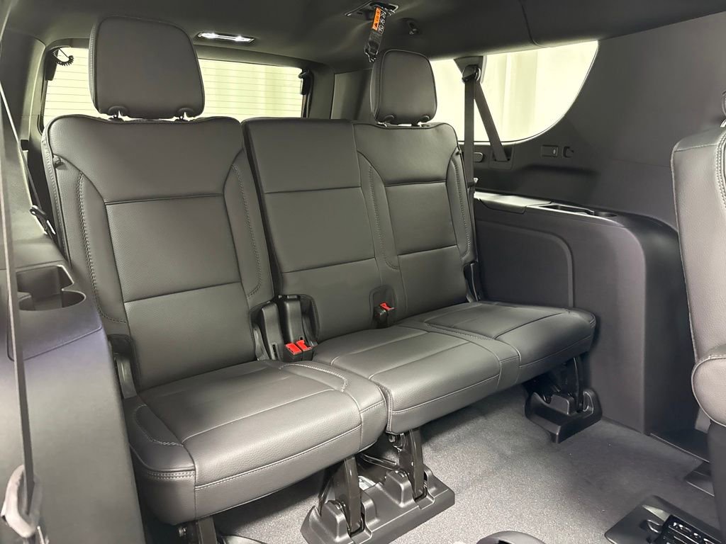New 2026 GMC Yukon XL Denali w/ Sun & Power Step Package image 13
