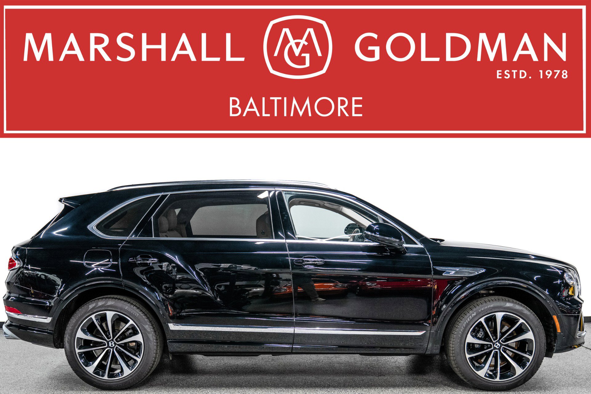 Used 2024 Bentley Bentayga Extended Wheelbase image 1