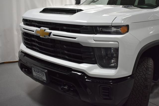 New 2026 Chevrolet Silverado 2500 Custom w/ Custom Value Package AWD/4WD image 13