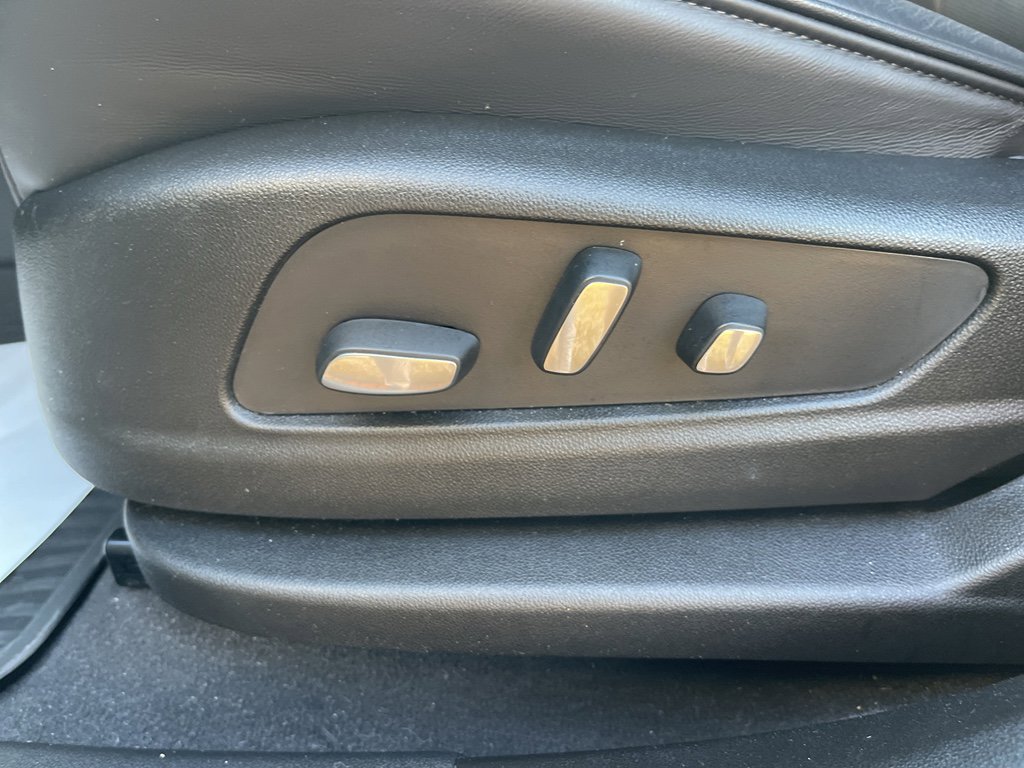 Used 2024 Cadillac XT6 Premium Luxury w/ Platinum Package image 18