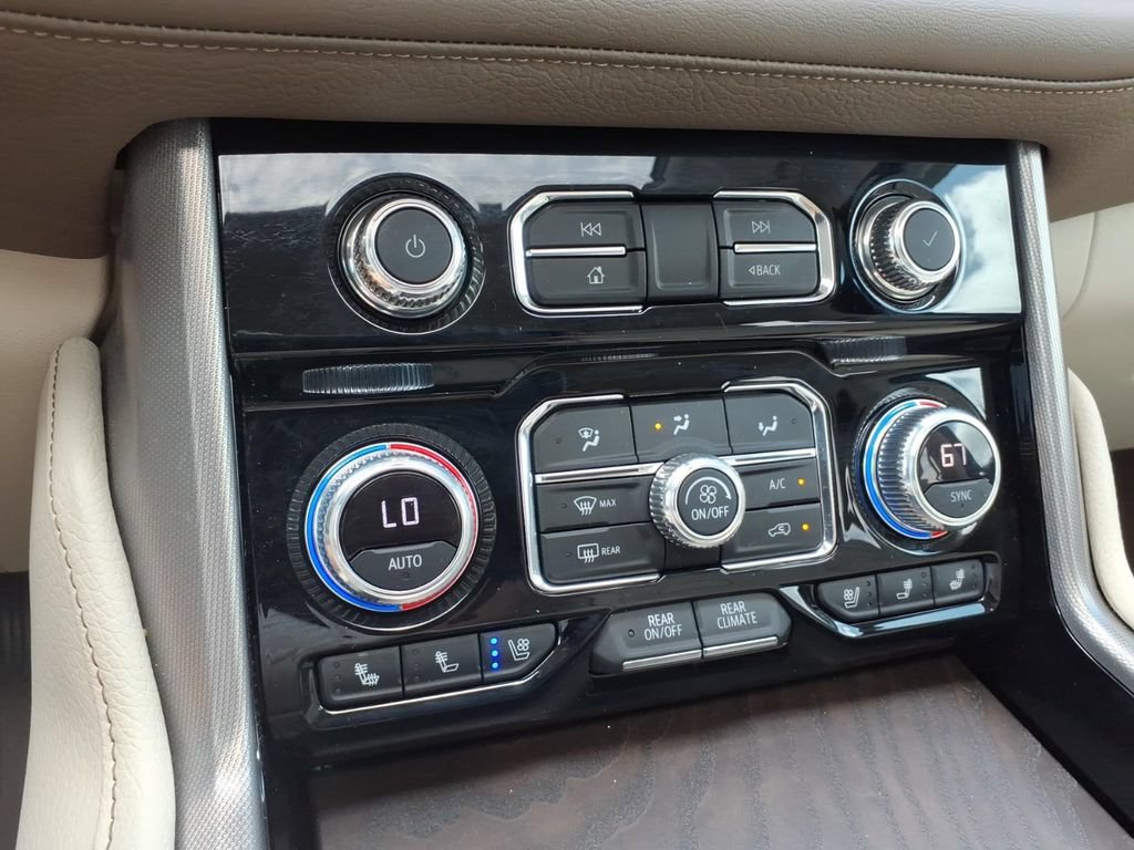 Used 2022 GMC Yukon Denali AWD/4WD image 27