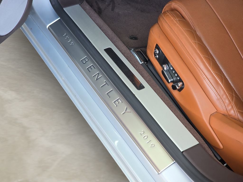 Used 2020 Bentley Continental GT image 16