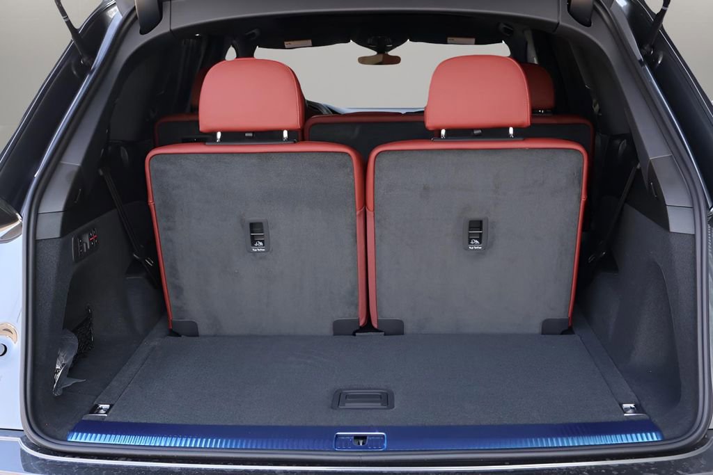New 2026 Audi SQ7 Premium Plus image 18