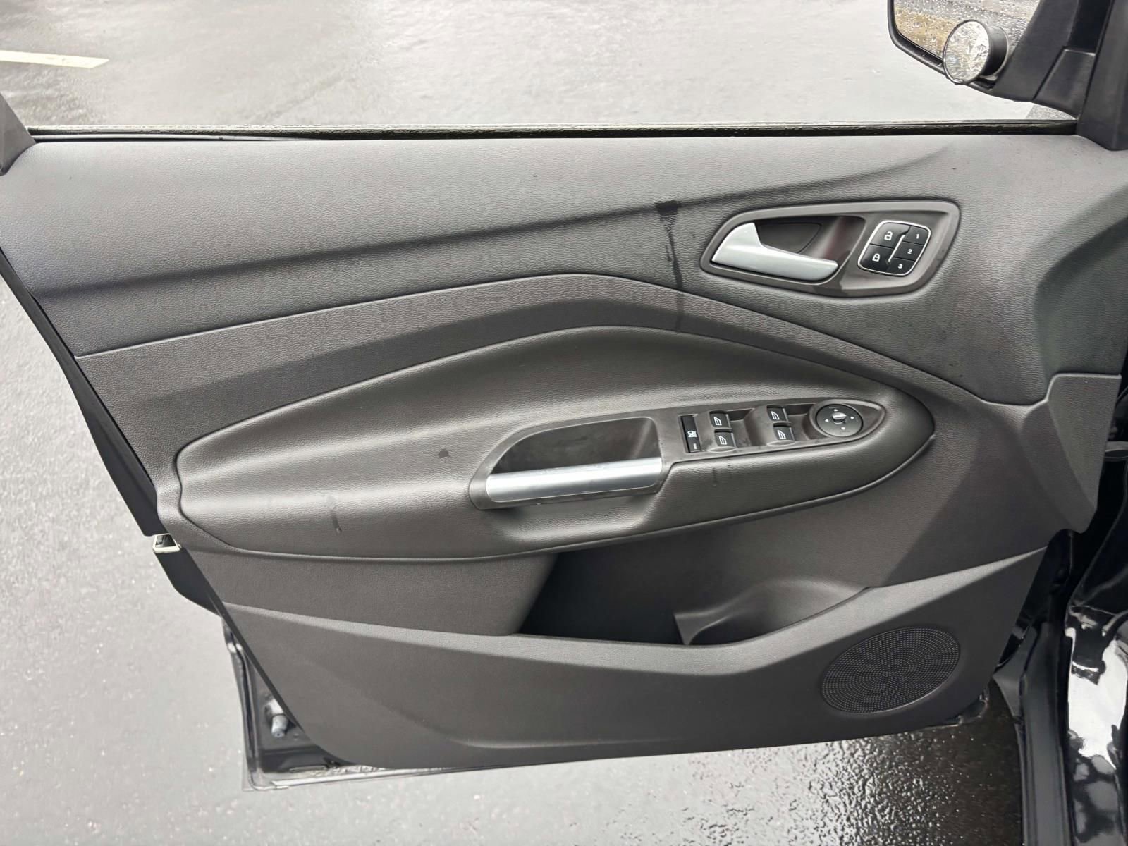 Used 2013 Ford Escape Titanium w/ Parking Technology Pkg image 13