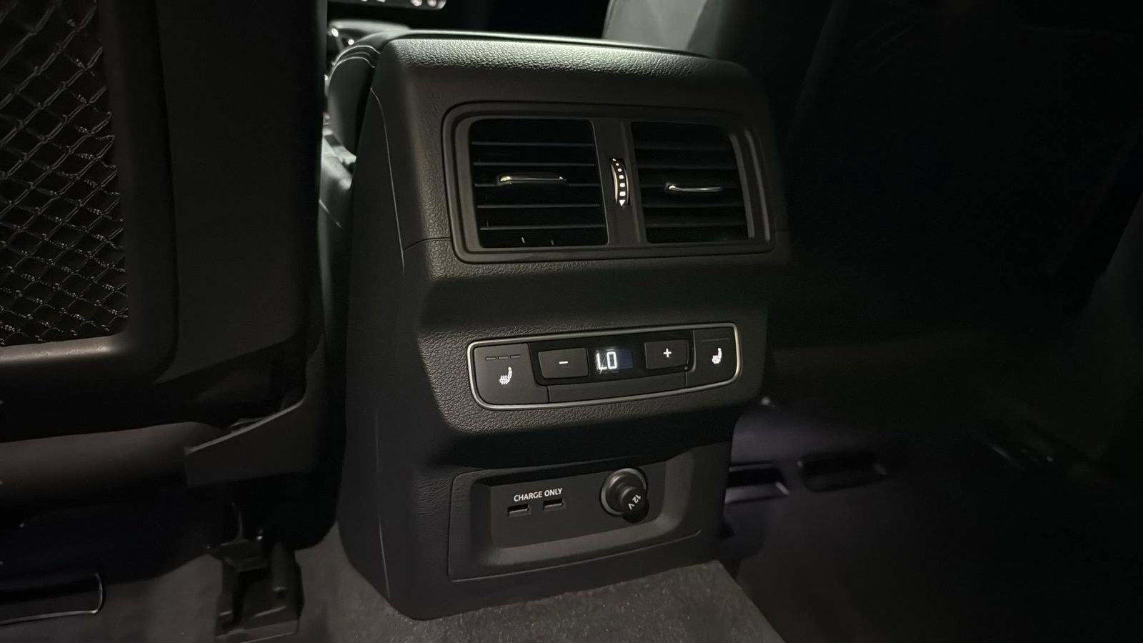 Used 2023 Audi SQ5 Prestige image 28