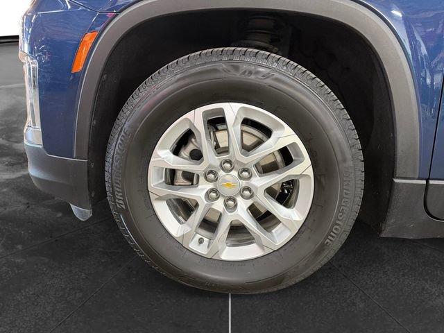 Used 2022 Chevrolet Traverse LS AWD/4WD image 9