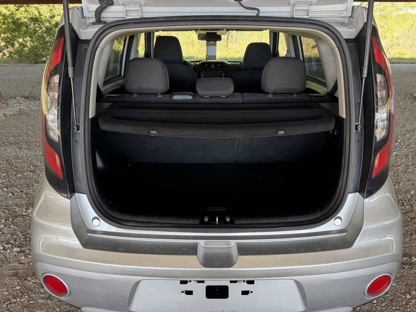 Used 2019 Kia Soul + FWD image 28