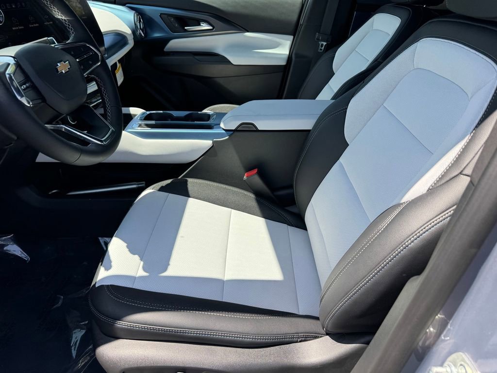 New 2026 Chevrolet Equinox EV LT FWD image 14