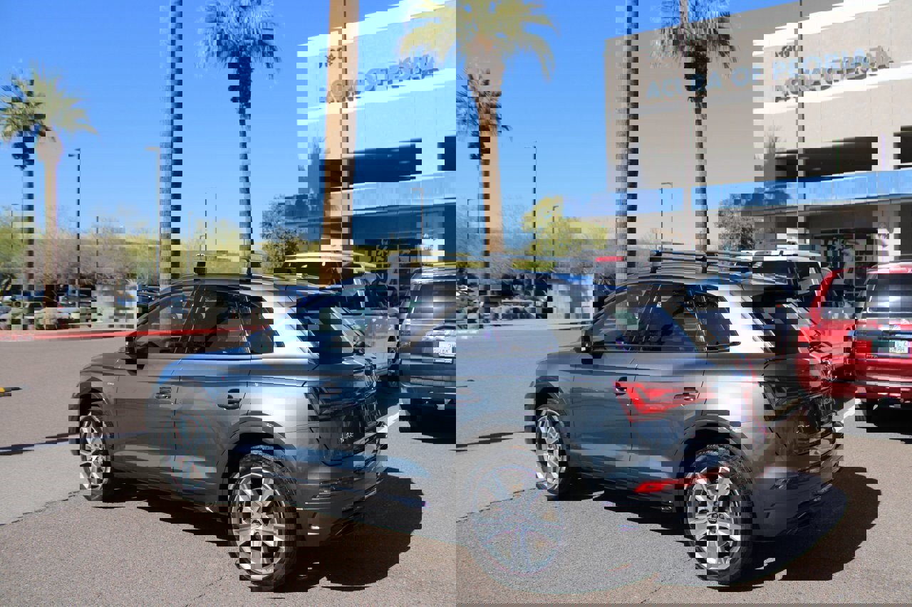 Used 2025 Audi Q5 2.0T Premium image 4