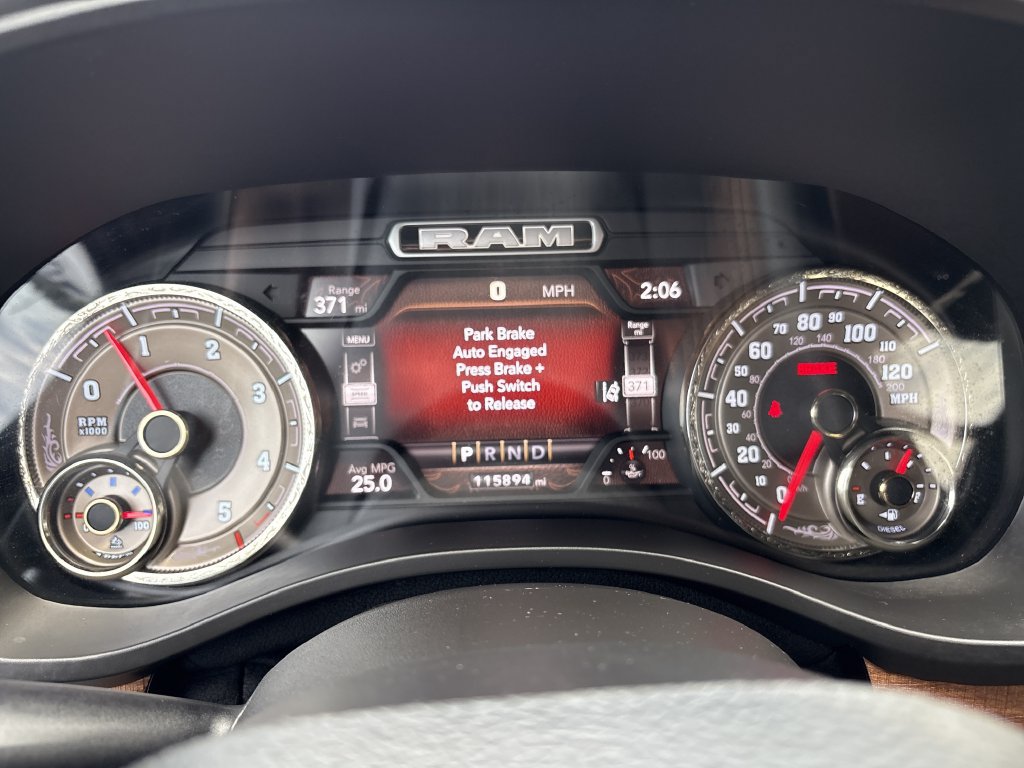 Used 2022 RAM 1500 Limited AWD/4WD image 37