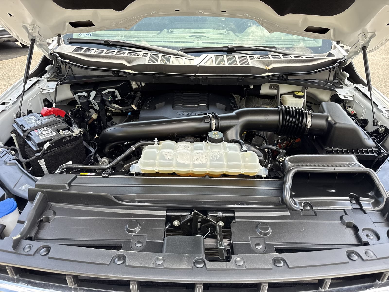 Used 2022 Ford F150 Lariat AWD/4WD image 37