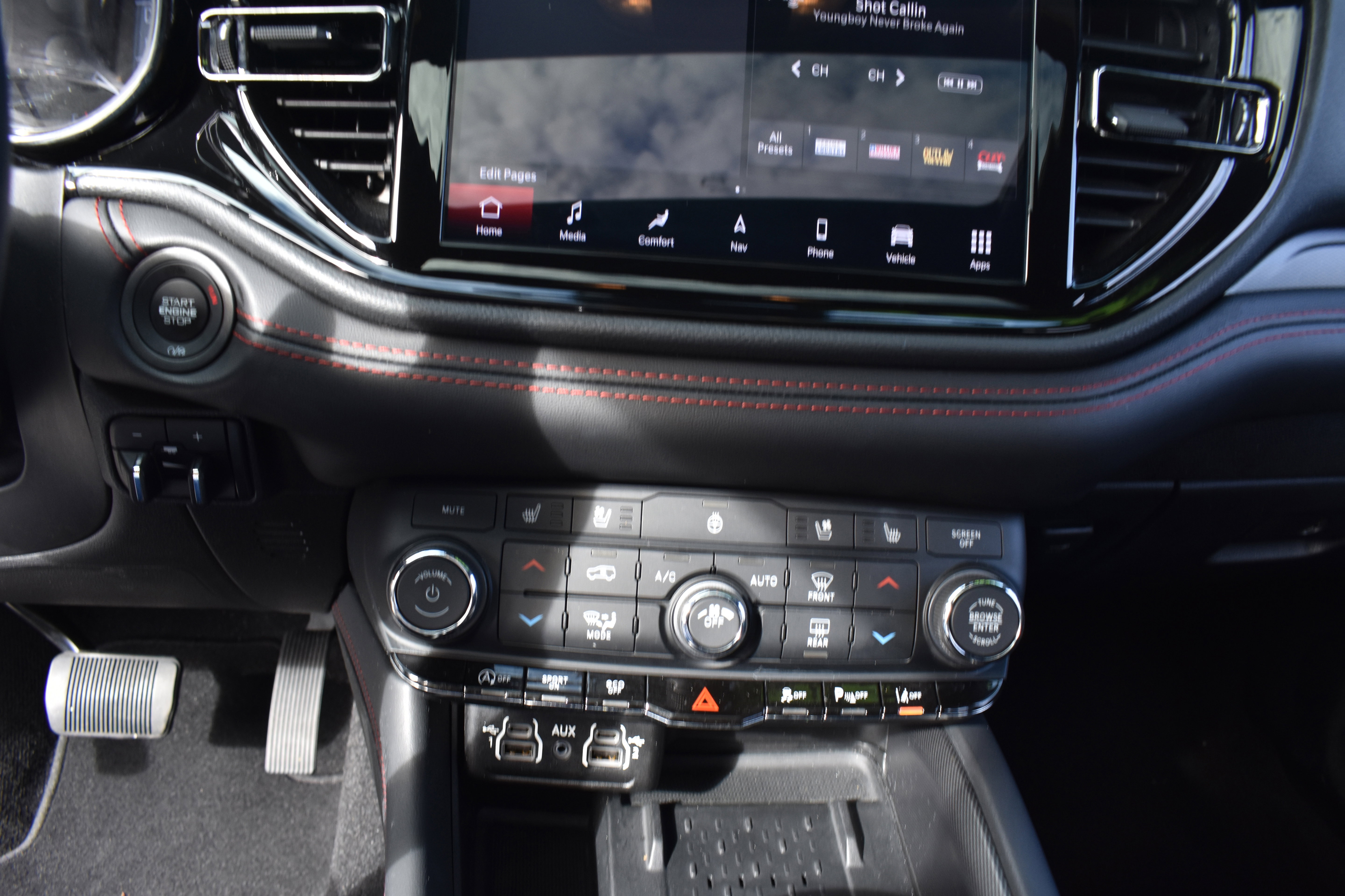 Used 2025 Dodge Durango GT image 19