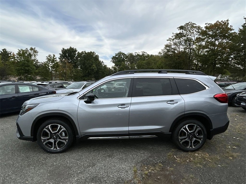 New 2025 Subaru Ascent Limited image 5