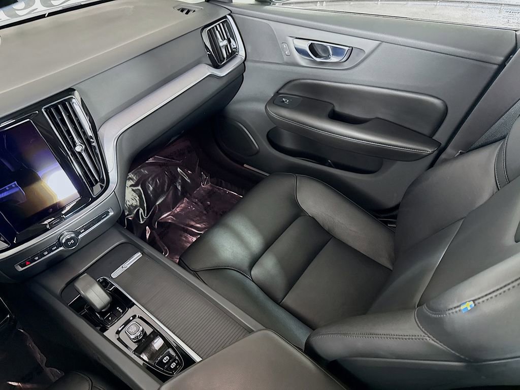 Certified 2023 Volvo S60 B5 Core w/ Climate Package image 24