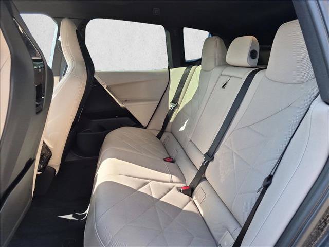Certified 2024 BMW iX xDrive50 w/ Sport Package AWD/4WD image 21