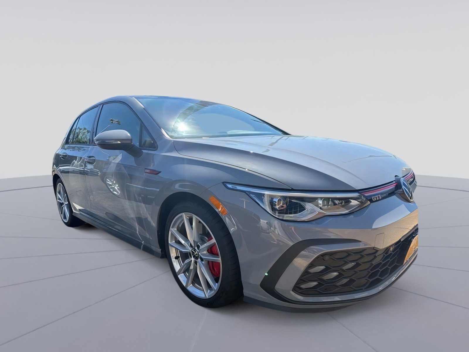 Used 2022 Volkswagen GTI SE FWD image 2