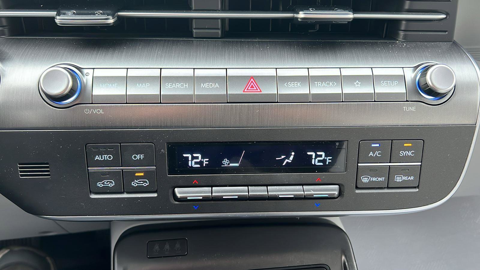 Used 2025 Hyundai Kona SEL image 26