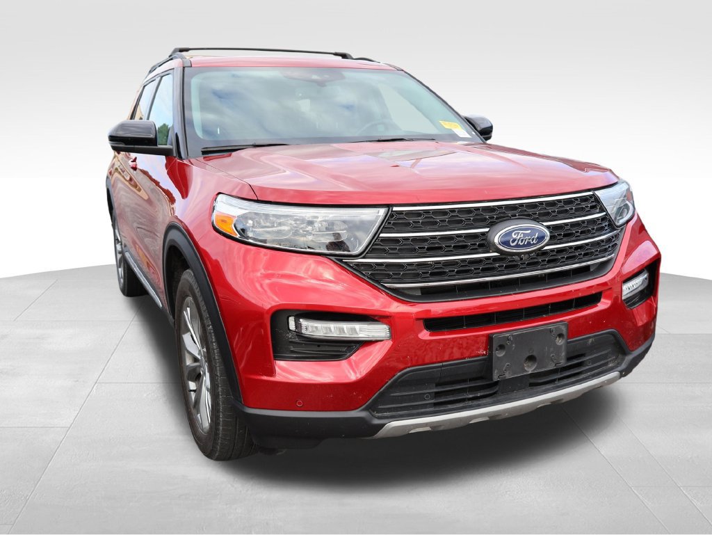 Used 2022 Ford Explorer XLT w/ Equipment Group 202A AWD/4WD image 11