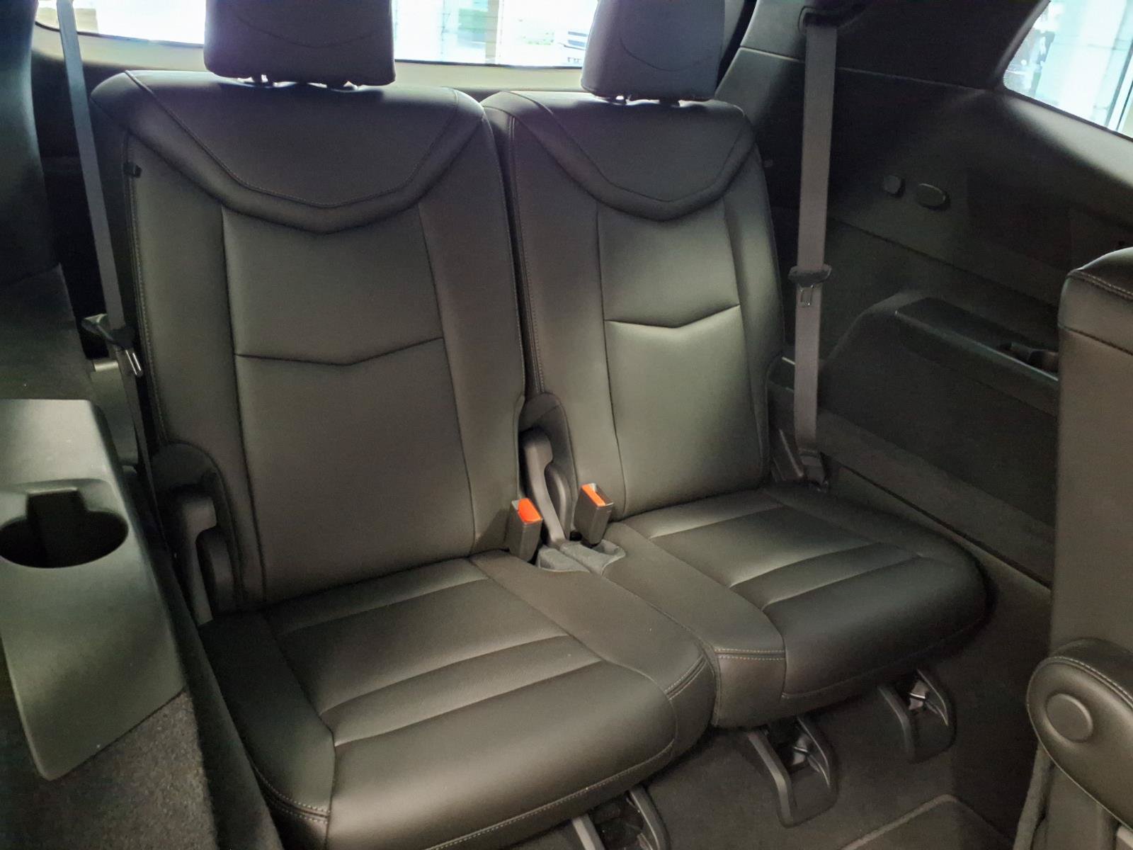 Certified 2025 Cadillac XT6 Premium Luxury FWD image 15
