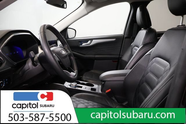 Used 2023 Ford Escape Platinum w/ Premium Technology Package AWD/4WD image 14