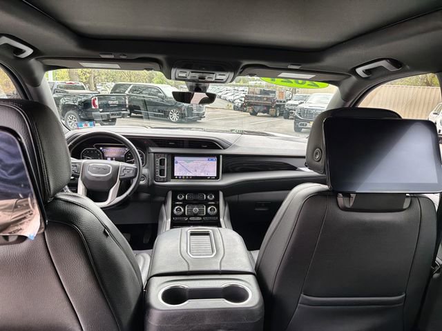 Used 2021 GMC Yukon Denali w/ Denali Premium Package image 21