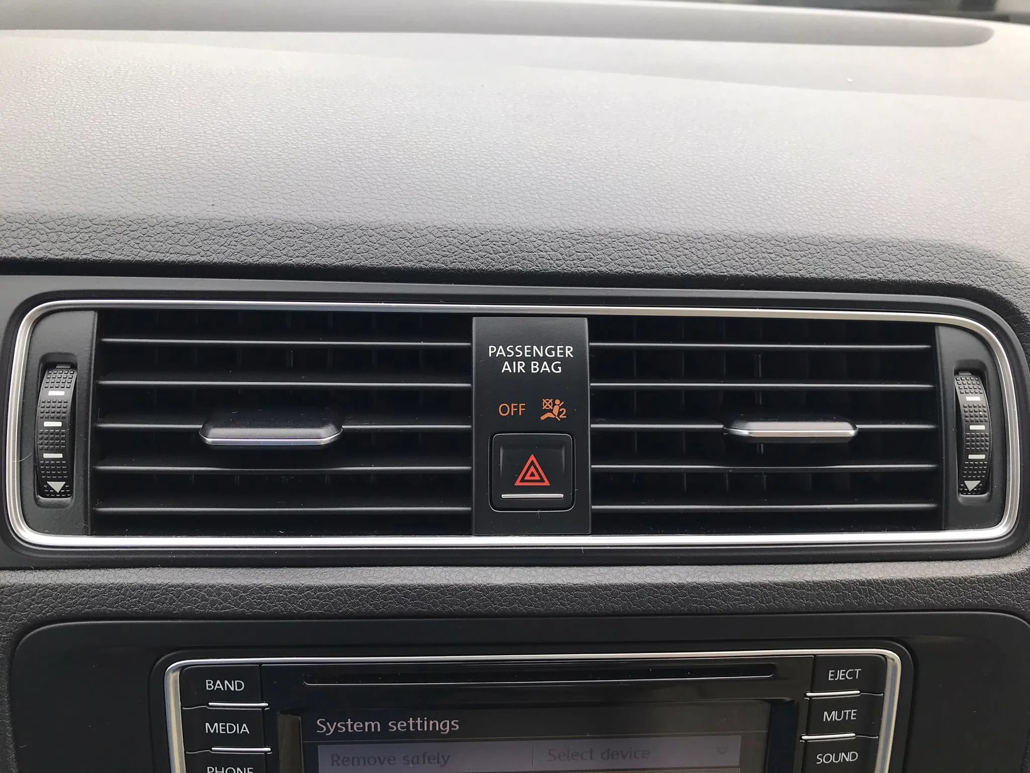 Used 2017 Volkswagen Jetta SE FWD image 22