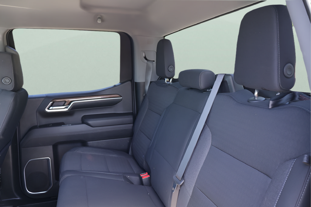 Used 2024 Chevrolet Silverado 1500 LT AWD/4WD image 18