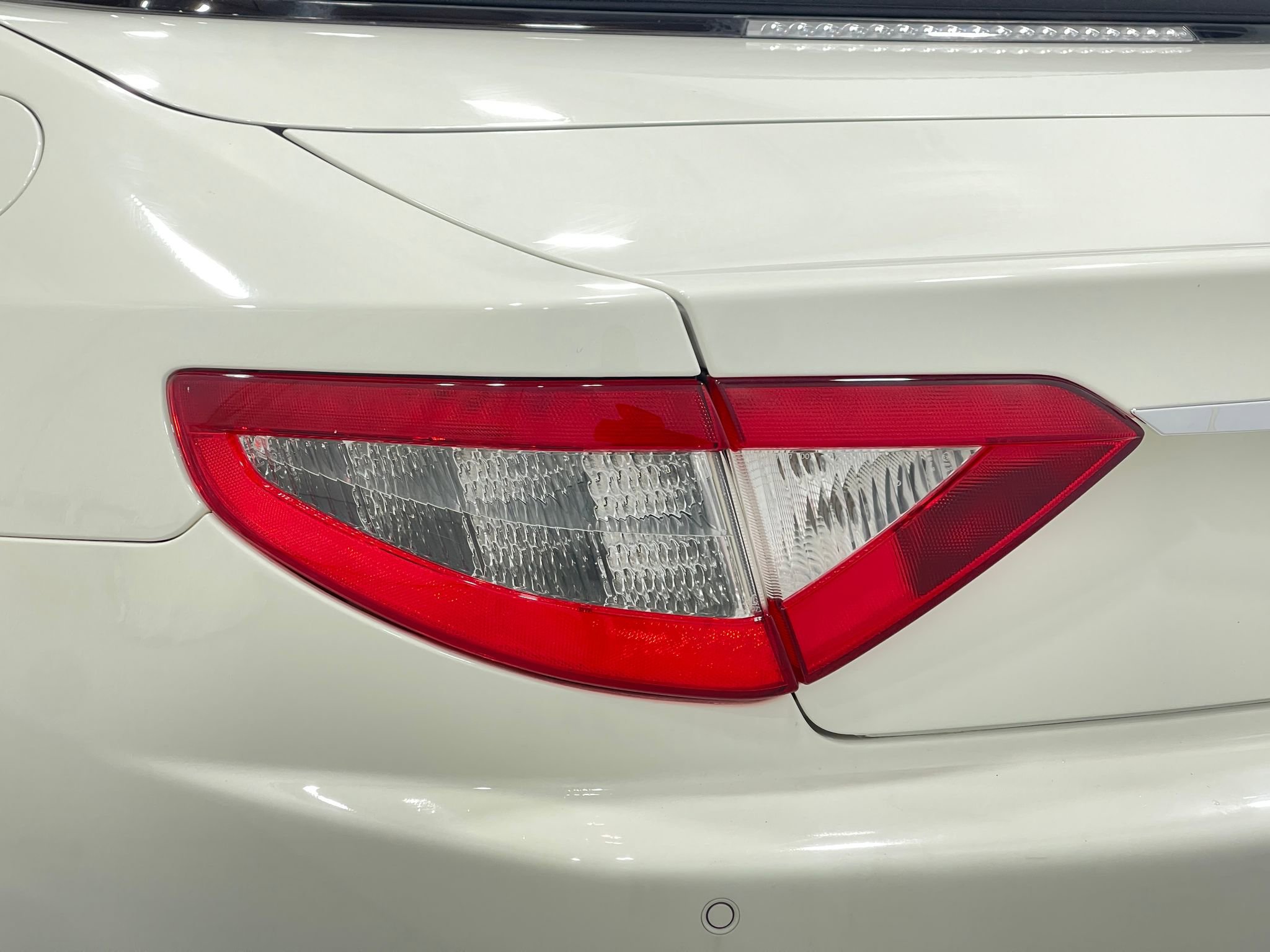 Used 2017 Maserati GranTurismo Convertible image 29