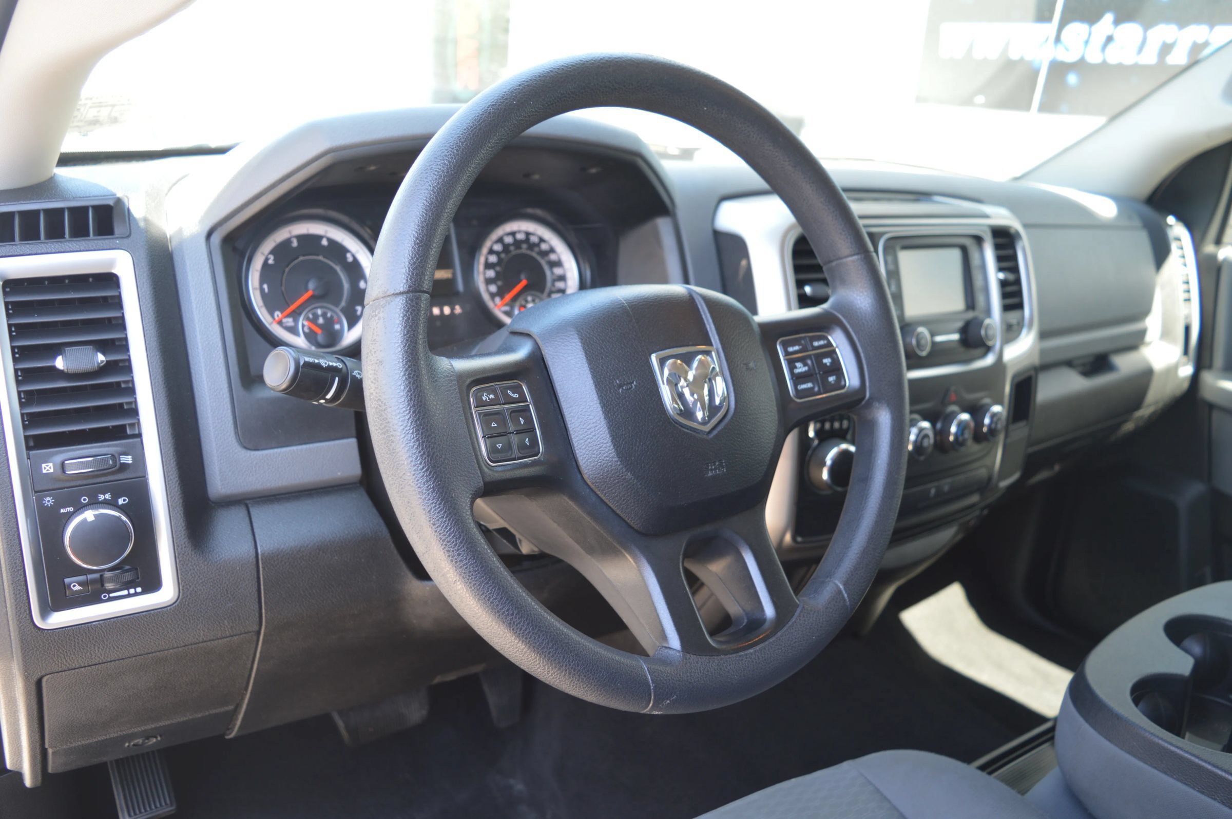 Used 2020 RAM 1500 Classic SLT RWD image 26