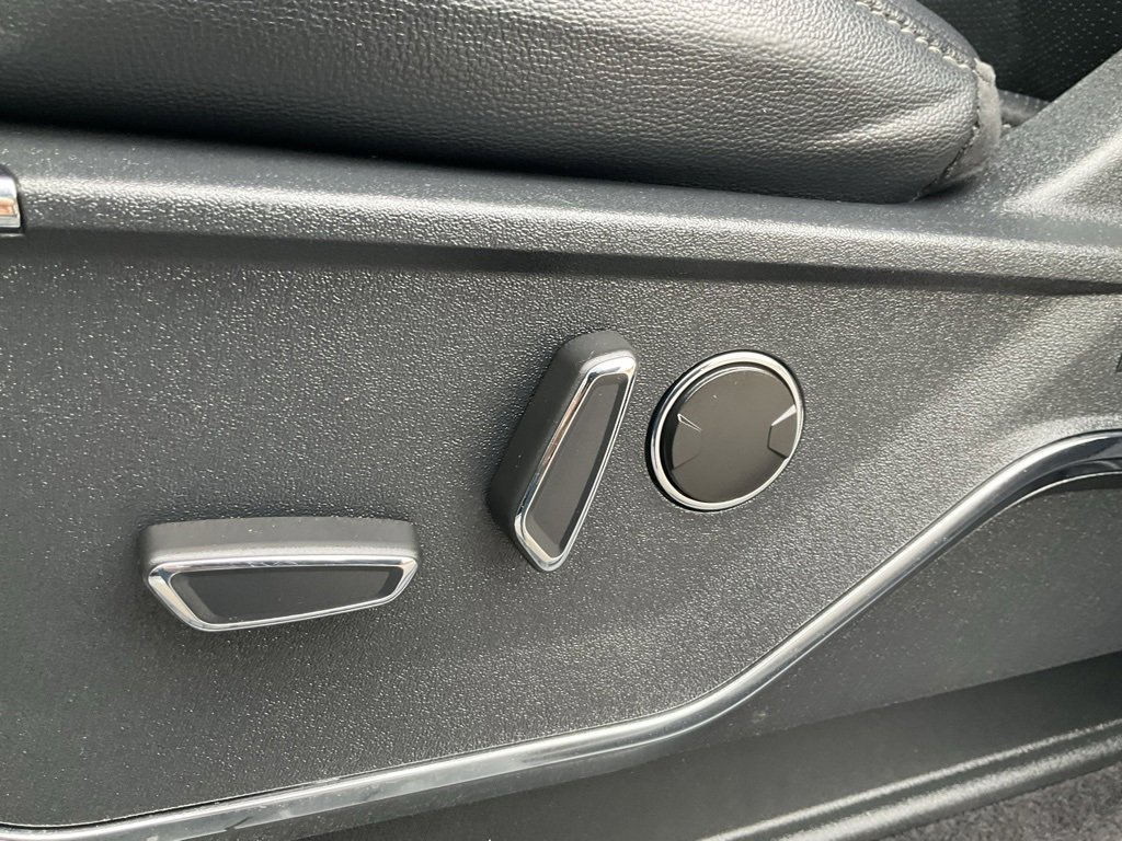 Used 2024 Ford F150 Lariat w/ Equipment Group 502A High image 16