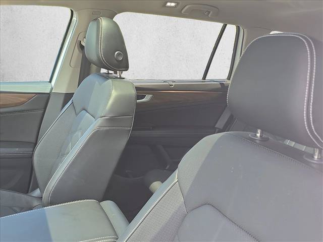 Certified 2024 Volkswagen Atlas SE w/ Panoramic Sunroof Package AWD/4WD image 17