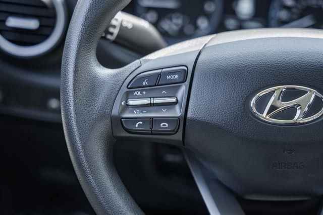 Used 2021 Hyundai Kona SE w/ Cargo Package image 24