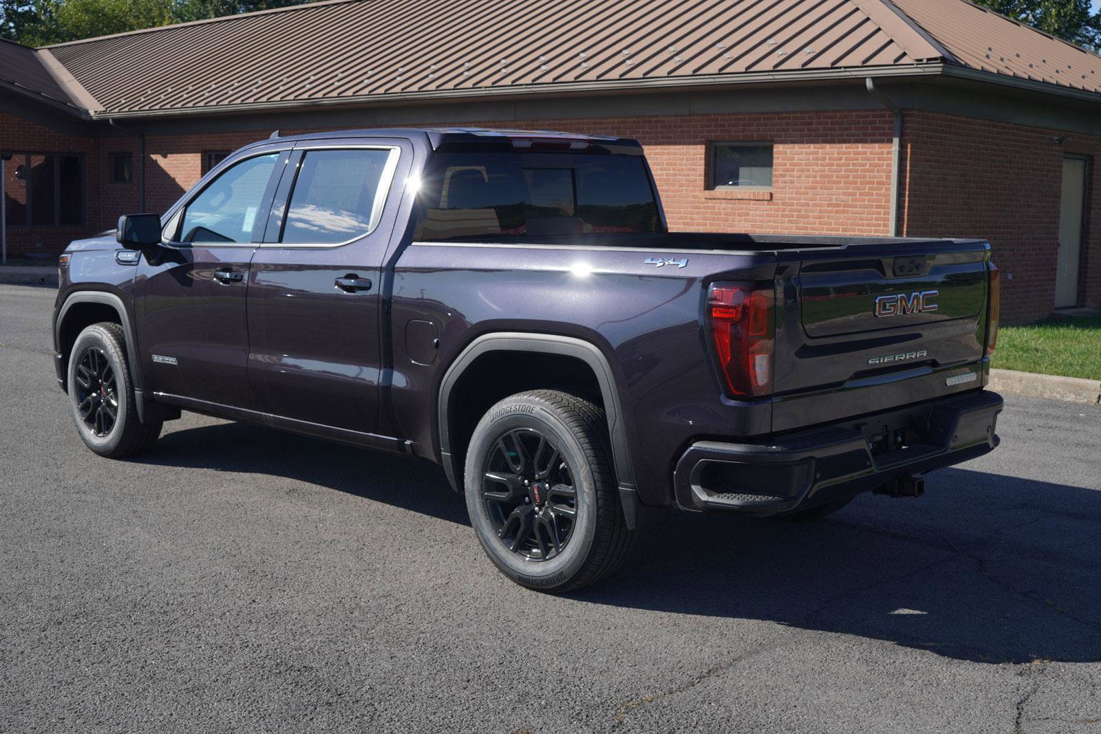 New 2026 GMC Sierra 1500 Elevation w/ Elevation Premium Package image 7