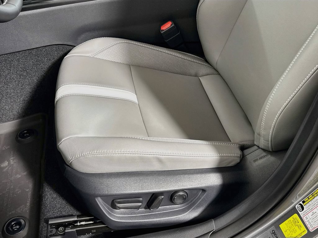 New 2026 Toyota Camry SE FWD image 18