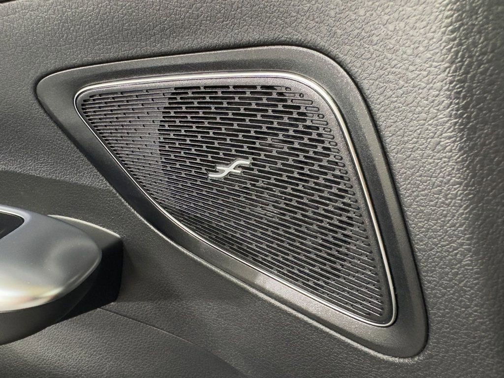Used 2025 Mercedes-Benz C 43 AMG 4MATIC Sedan image 8