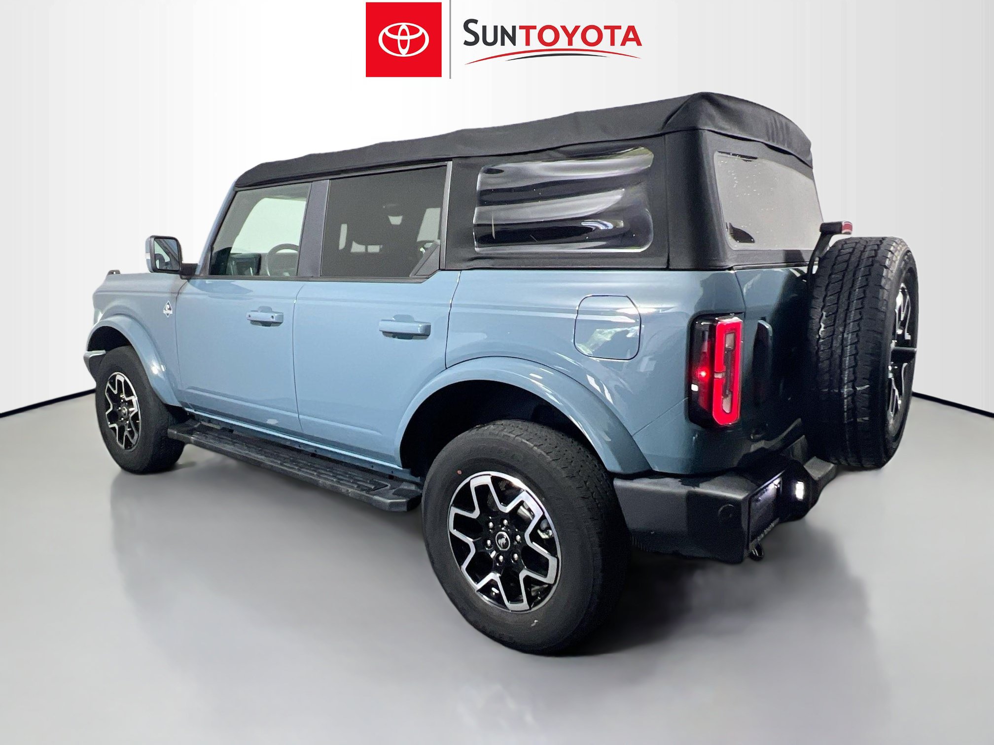Used 2021 Ford Bronco Outer Banks AWD/4WD image 6