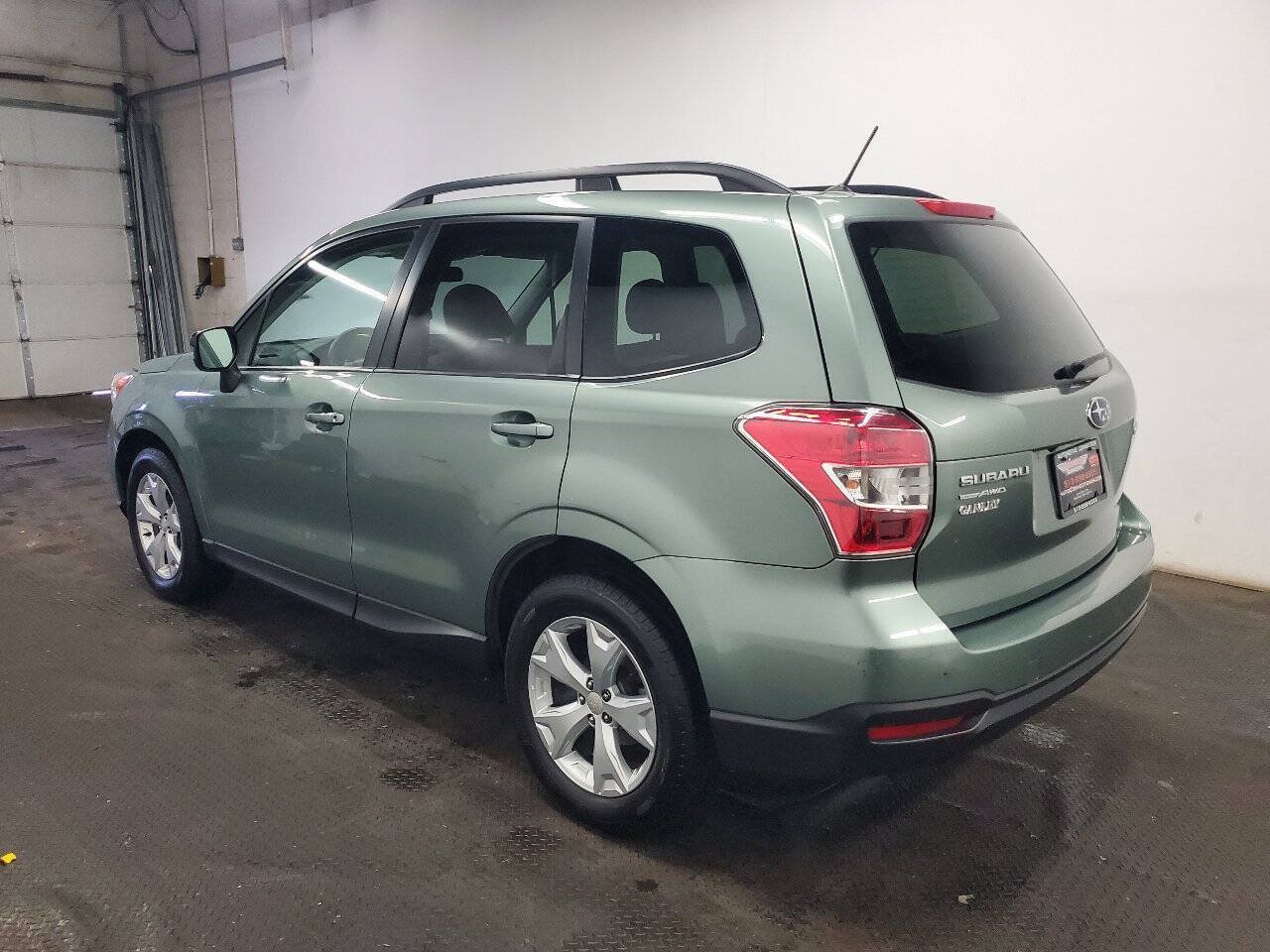 Used 2015 Subaru Forester 2.5i Premium AWD/4WD image 5