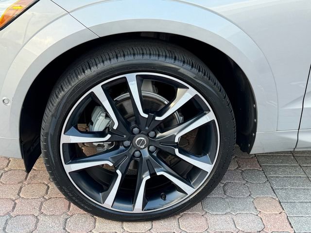 Certified 2023 Volvo XC60 B5 Ultimate w/ Protection Package Premier FWD image 12